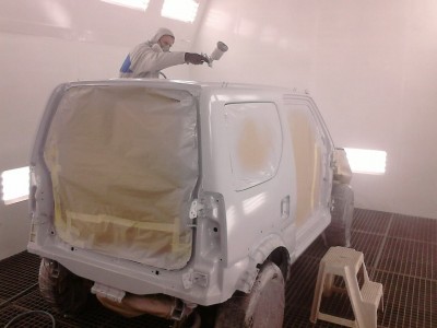 Suzuki Jimny капитальный ремонт кузова с полной окраской